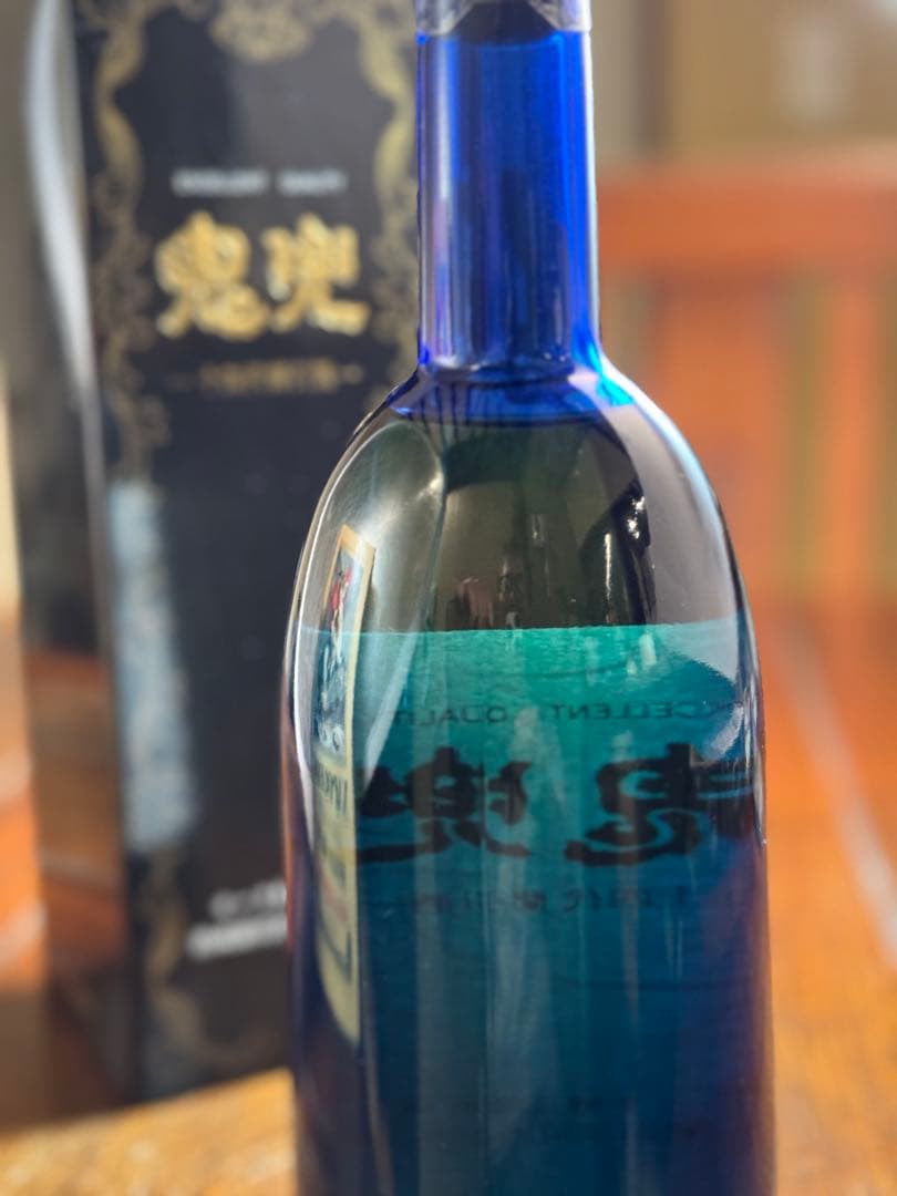 【さらに値下げ！十四代名酒】鬼兜ブルーボトル 長期熟成蘭引酒 箱入り