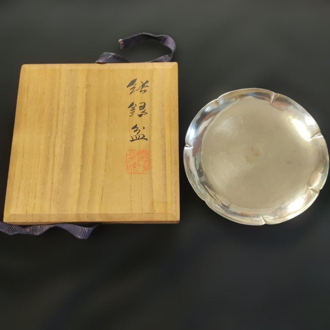 純銀。純銀盆。花形。四世　秦蔵六造。111g。茶道具。銀製品。中古品。