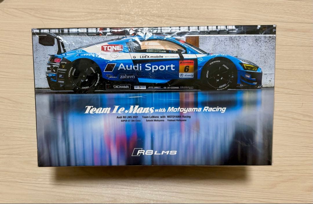 スポーツ SPARK Super GT300 Audi R8 LeMans 1/18