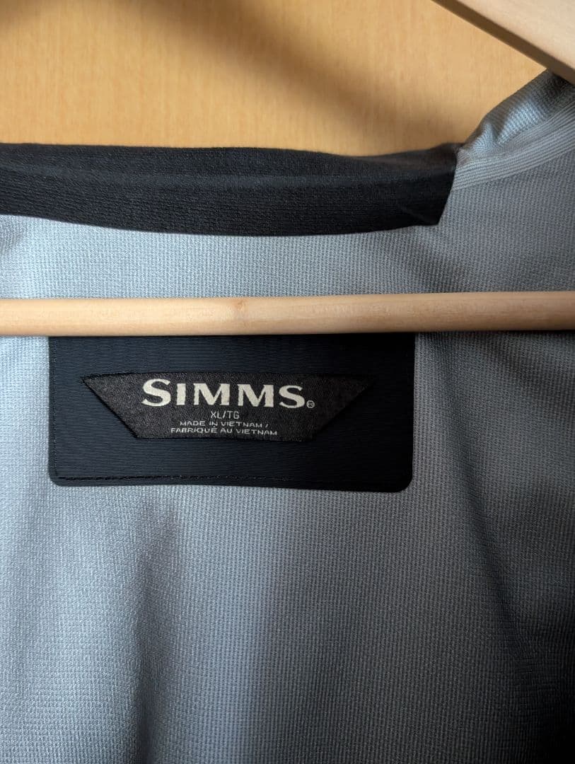 近日終了　Simms　希少サイズ　 FSジャケット XL ブラック シムス