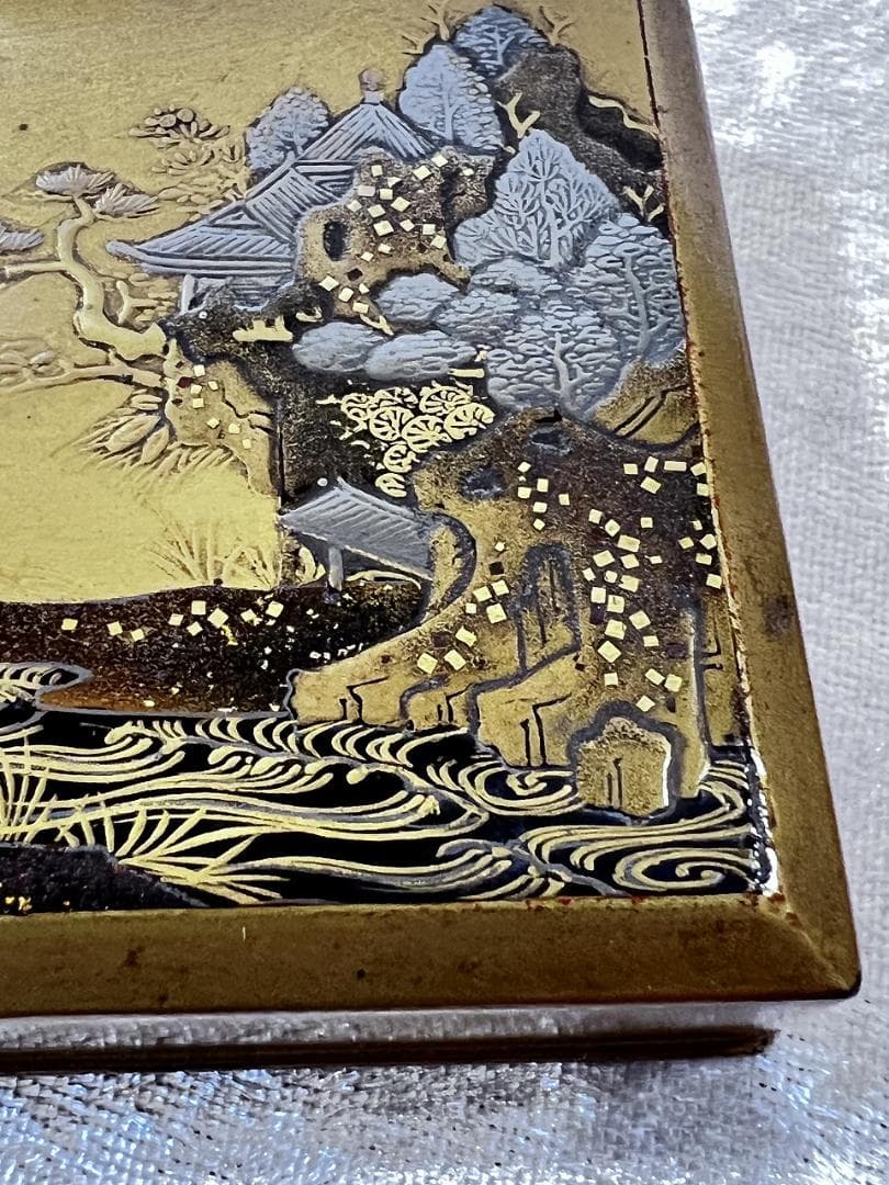 金蒔絵山水紋香箱　江戸期　合せ箱　金銀 漆器