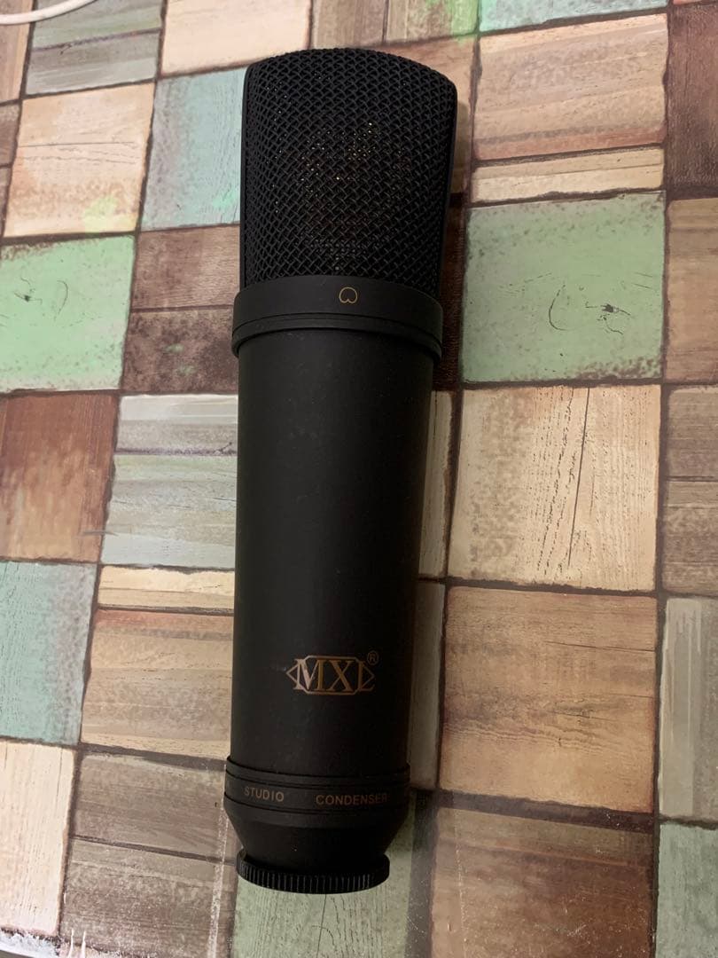 コンデンサーマイク MXL 2003a