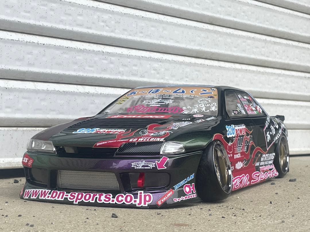 パンドラRC BN sports R32 4ドア あ〜ぼ〜ムーン仕様塗装済未走行