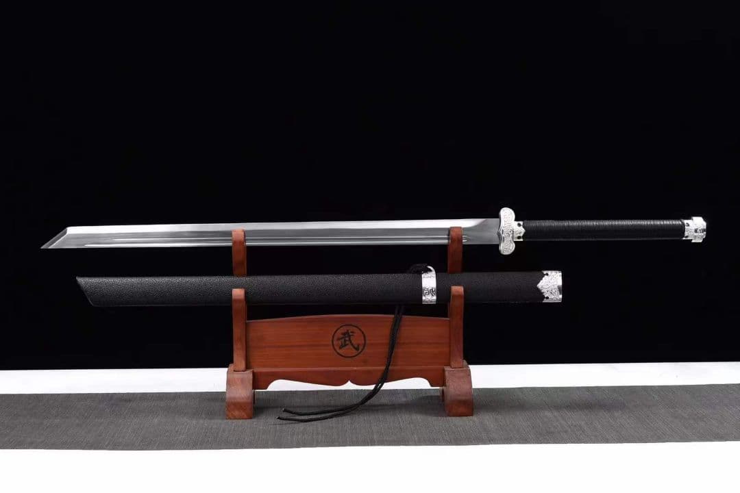 【黒金古刀の万妖王】 古兵器 武具　刀装具　日本刀　模造刀 居合刀 長尺