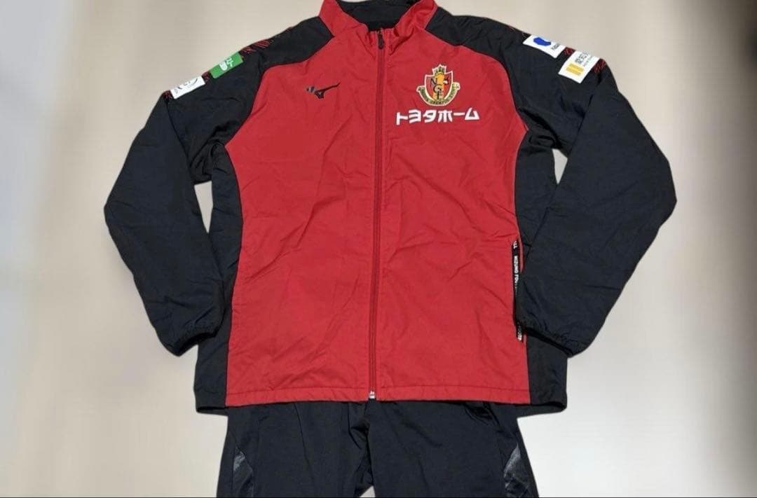 トヨタホーム ピステ ウィンドブレーカー 赤黒