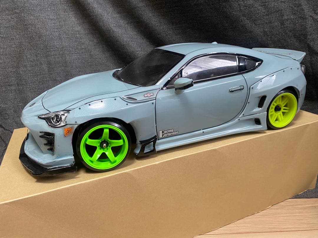 タミヤ86ボディのみ アディクションワイドボディ加工、外装キット付き