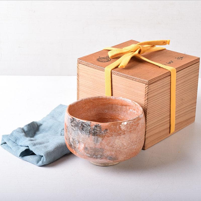 茶道具　楽吉左衛門作　赤楽茶碗 　銘「浮島」　玄々斎極め箱　M　R8275