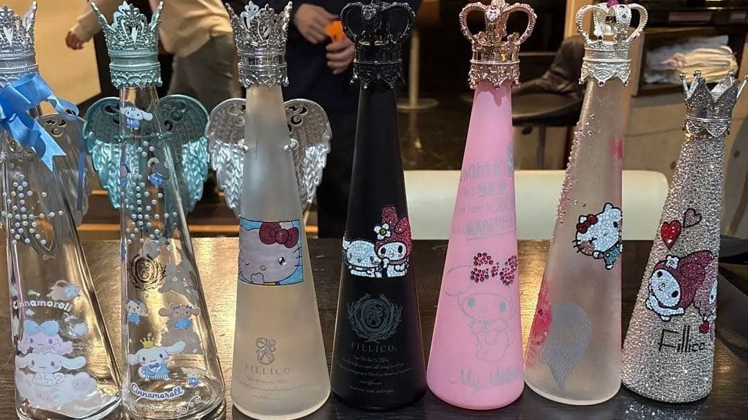 フィリコ　デコ　オリジナル　キティ　シナモロール　マイメロ　ピアノ