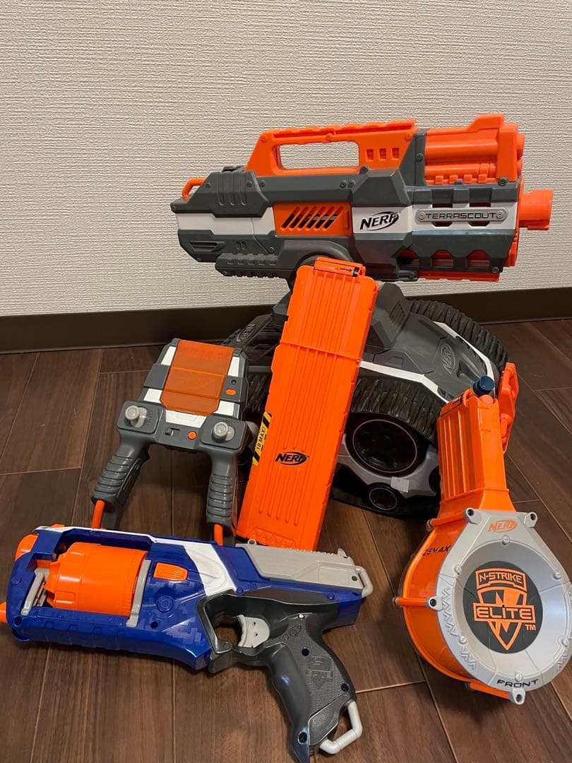 ナーフ　エヌストライクエリート　テラスカウト　ドローン　ラジコン　nerf