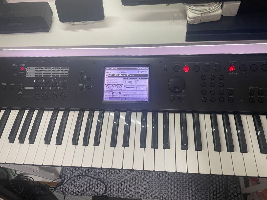 [極美品] KORG M50 シンセサイザー 61鍵 専用ケース付き