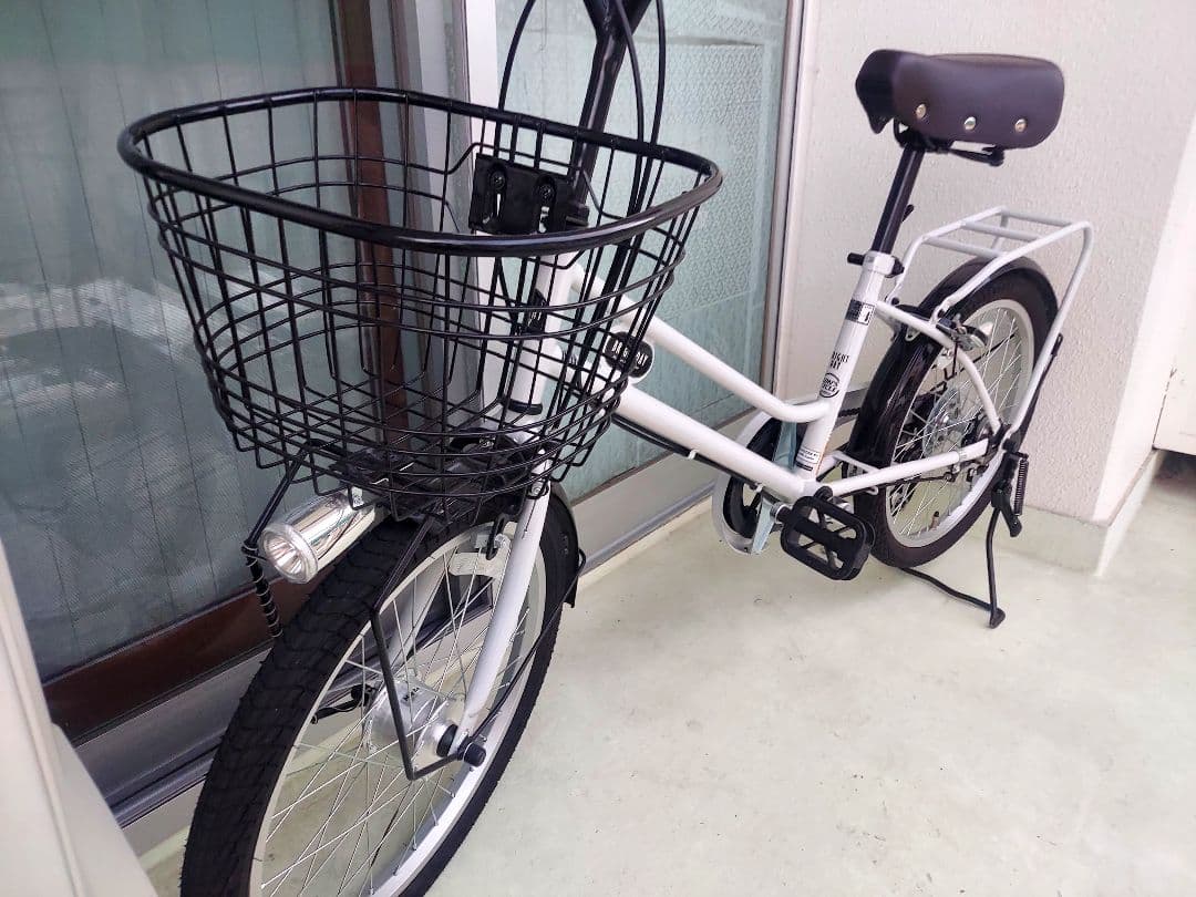 ホワイト シティサイクル メッシュバスケット付き※直接お渡しできる方限定