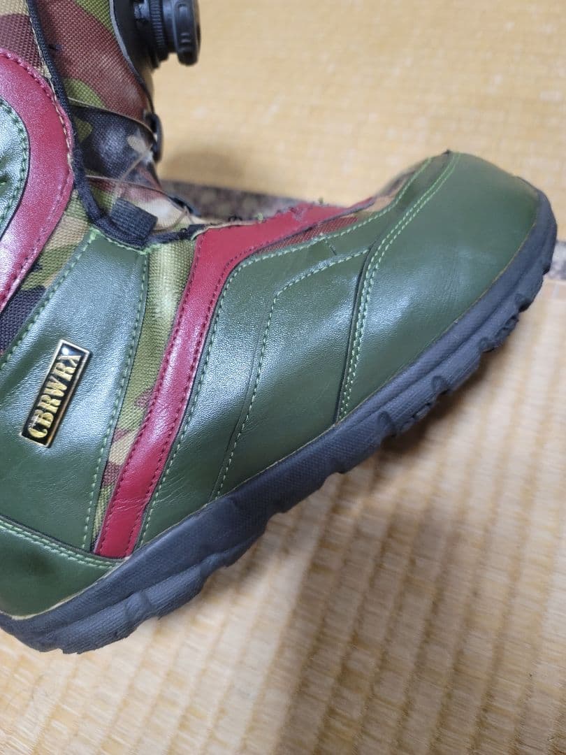 スノーボードブーツ