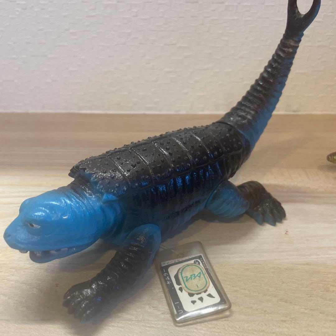 ポピー　ケムラー　キングザウルス