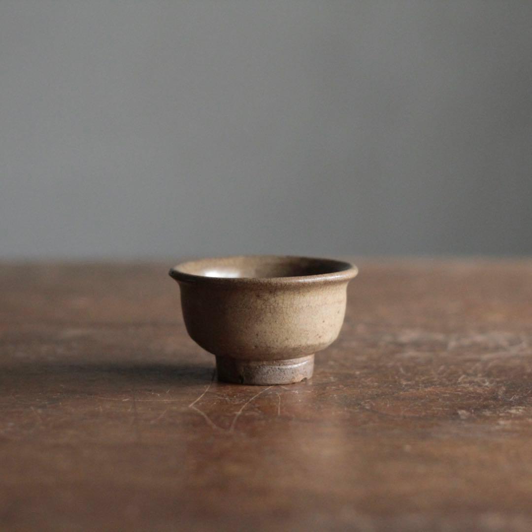味のよい 灰釉 盃 ぐい呑み 酒器 古美術 古道具 アンティーク