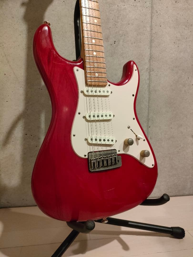 Valley Arts Mシリーズ 3S ストラトタイプ