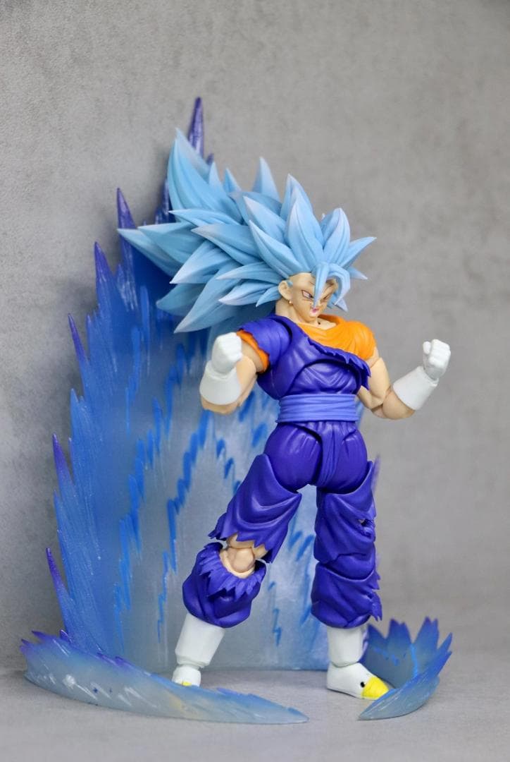 再販版　スーパーサイヤ人3 ベジット s.h.figuarts サイズ