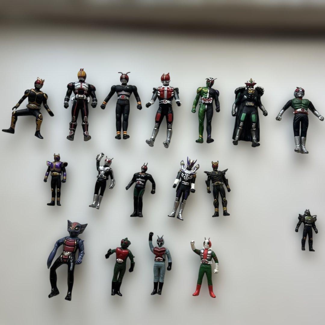 仮面ライダー　ソフビ／フィギュア　16体