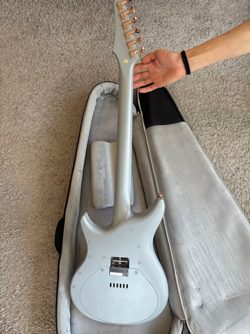 Enya Inspire ライトグレー　エレキギター　アンプ内蔵