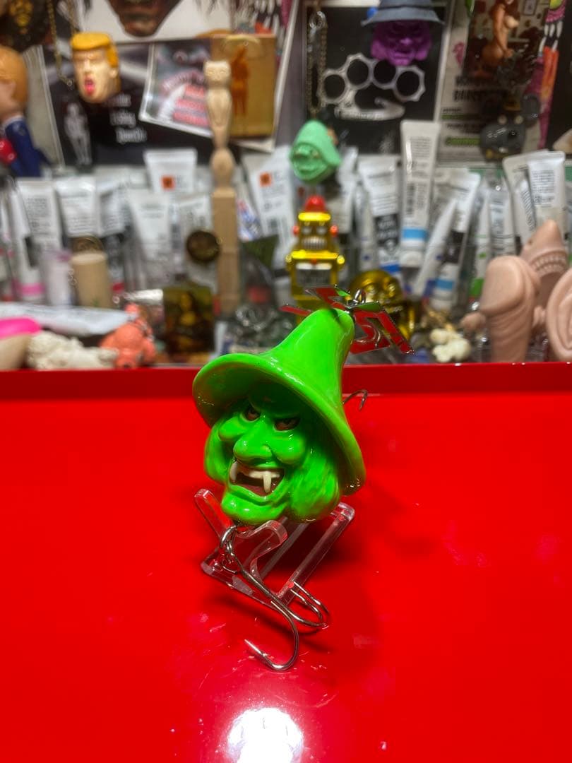 サーフェイスジョー　夜光ペイント　ウィッチ　魔女