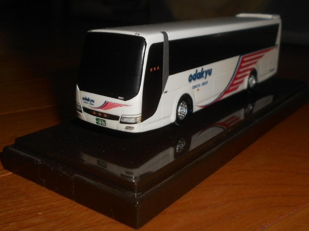アドウイング　1/80　　小田急バス　三菱　エアロエース