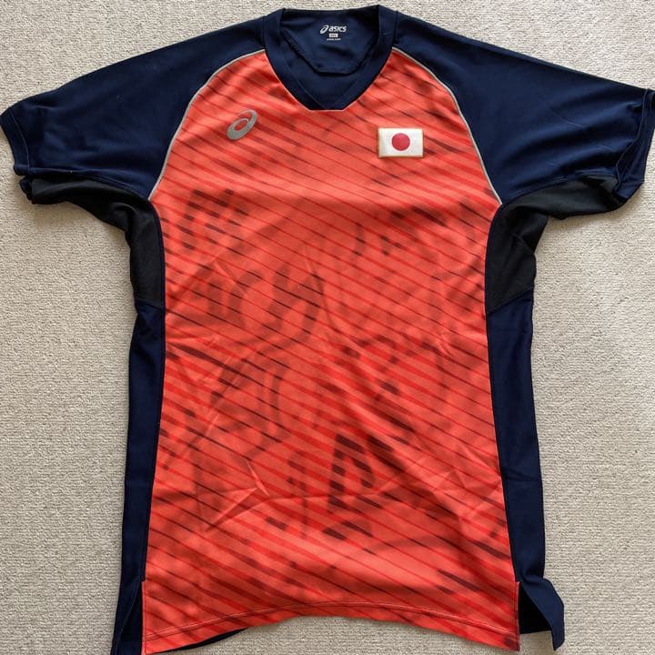 Tシャツ