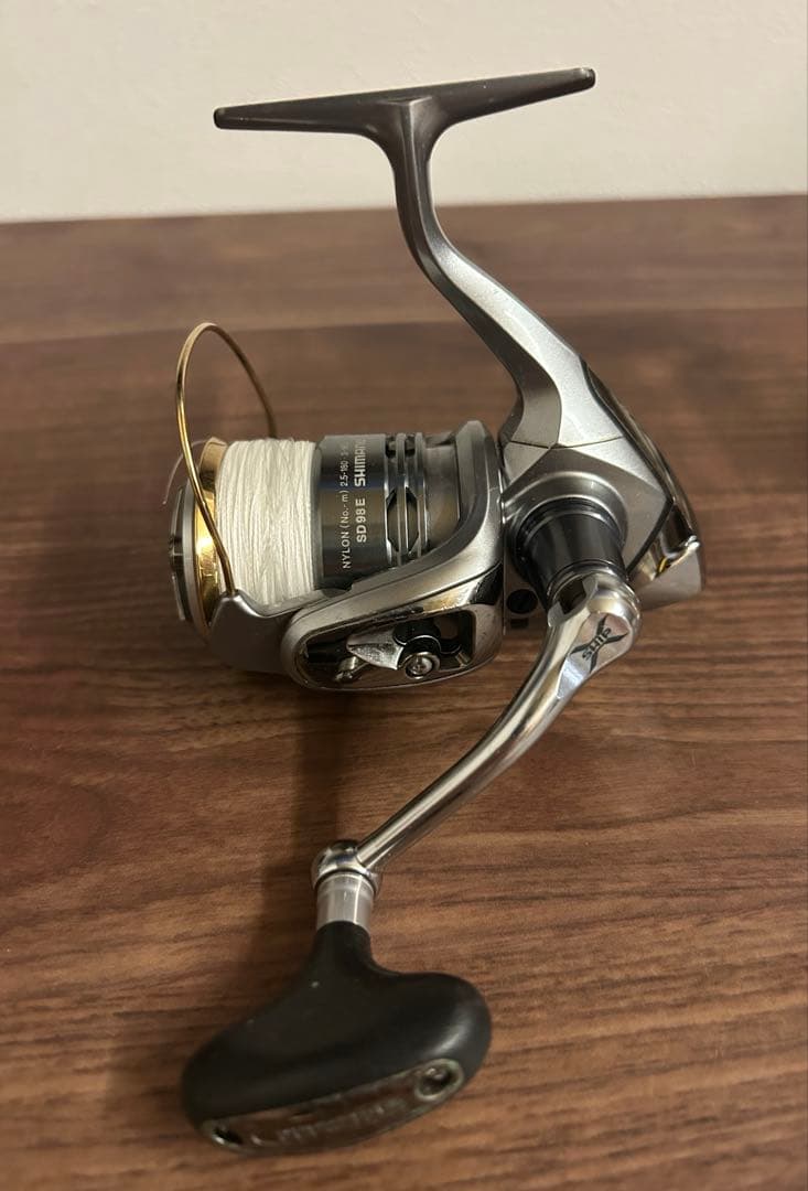 シマノ　11 ツインパワー C3000HG 美品