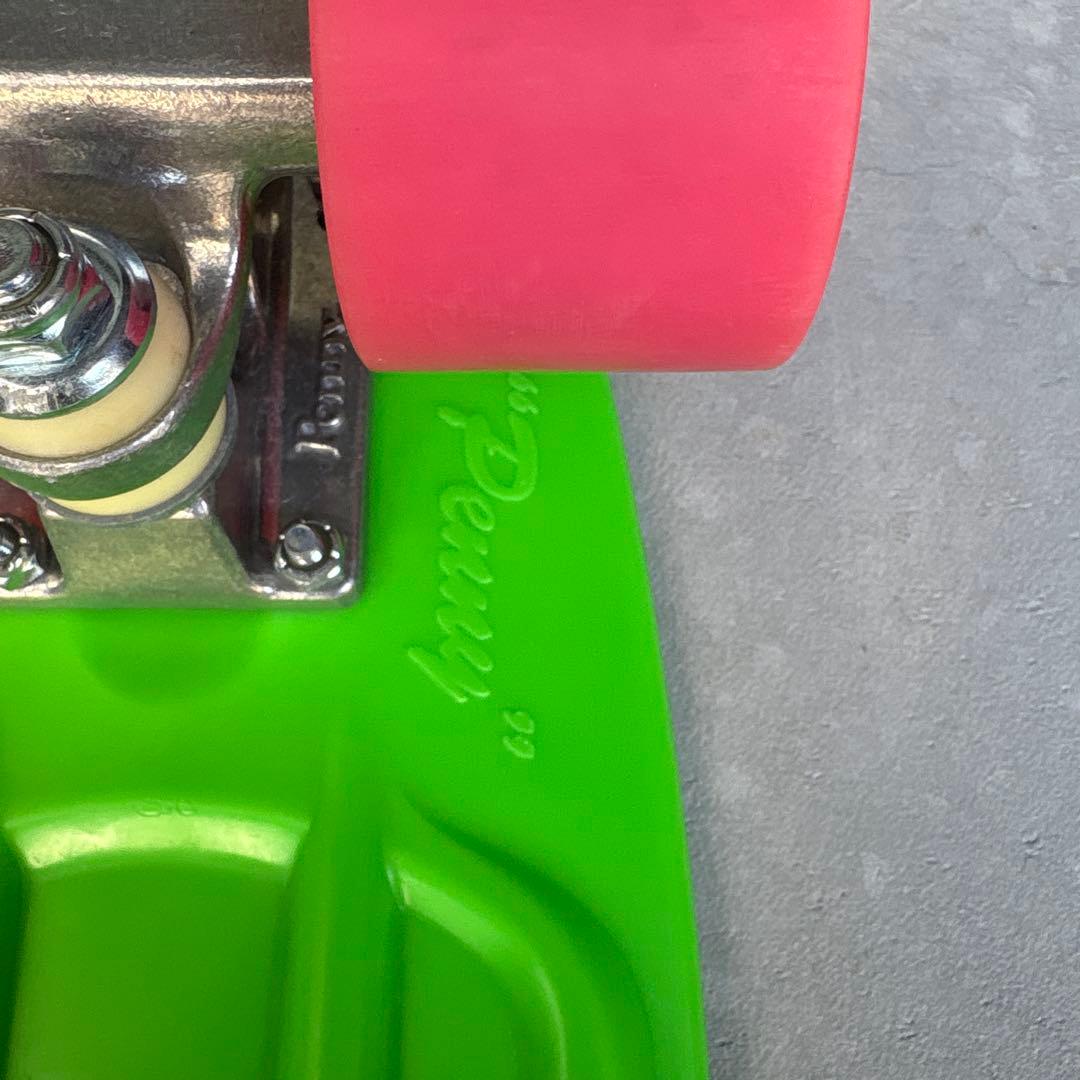 Pennyペニースケートボード 22インチ ABEC 7