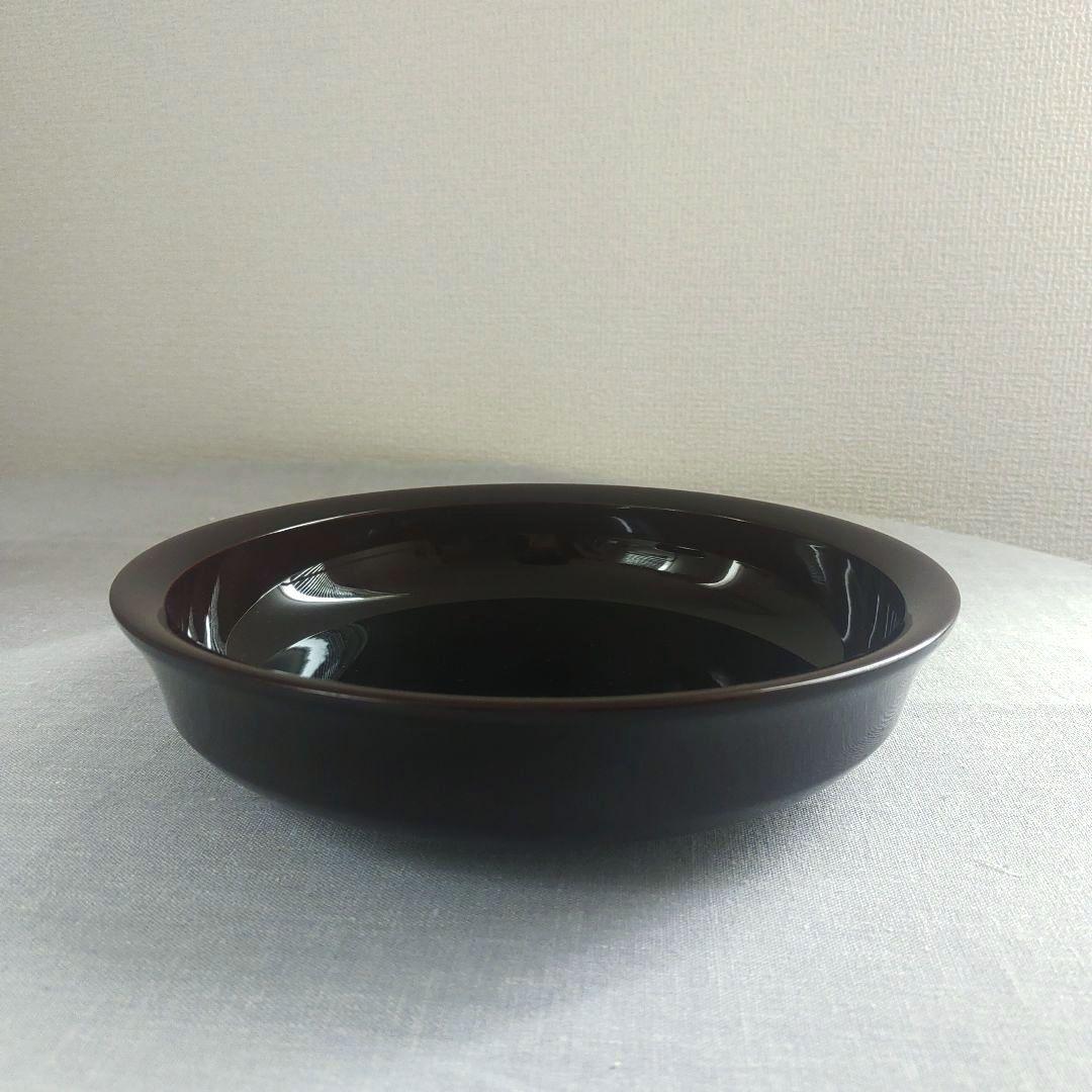 漆器 菓子鉢 平鉢 トレー 丸盆 深め ブラック 無地 工芸