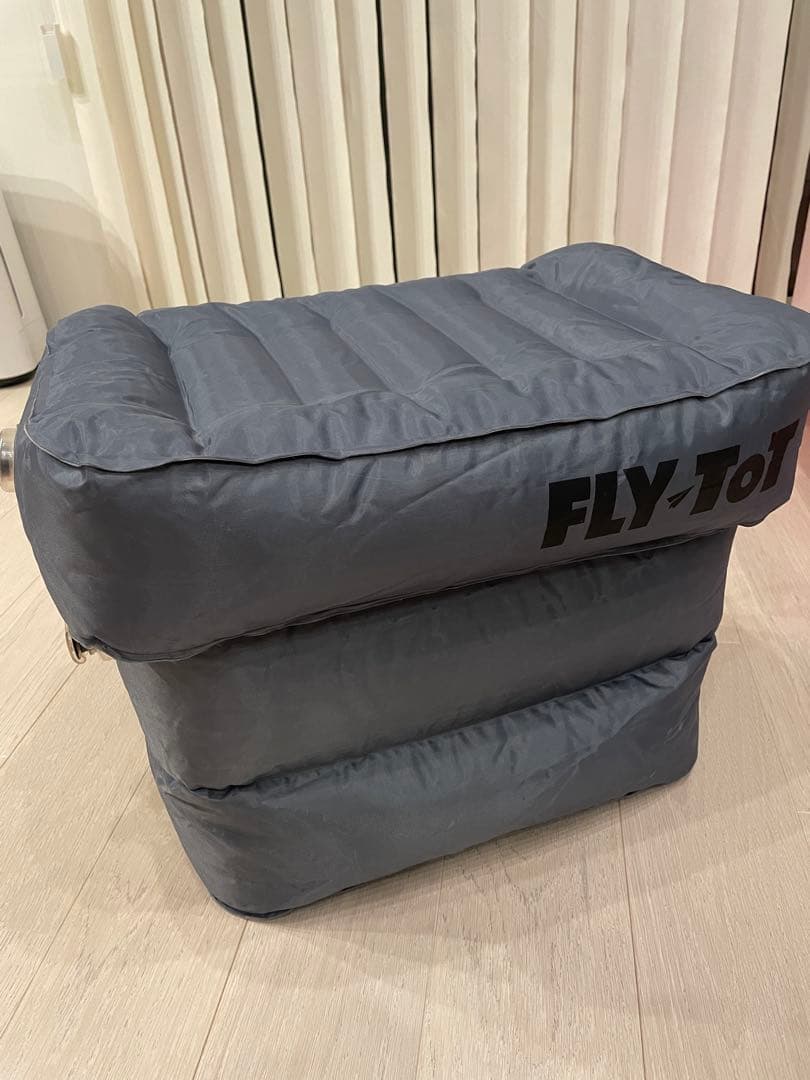 【FLY TOT 1.0フライトット】フットポンプ式キッズ 飛行機用足置き