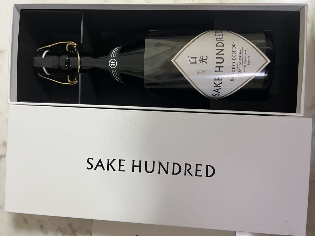 SAKE HUNDRED 日本酒 750ml