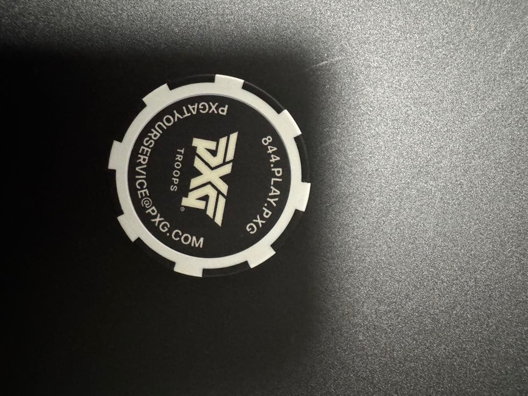 PXG 帽子2個セット　黒白　ボール　マーカー　ボール付き